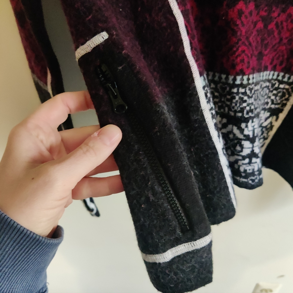 Icelandic Designs Wool Pattern Pullover Sweater Layer - Picture 6 of 8